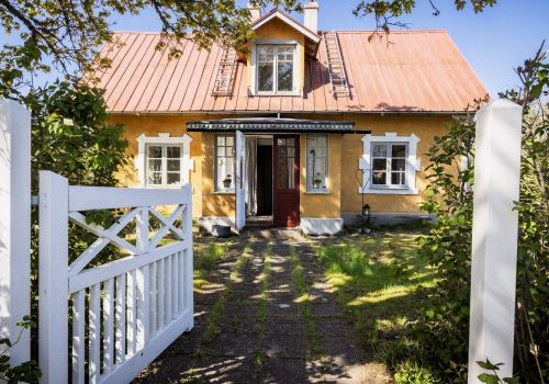 Scandinavian HOME